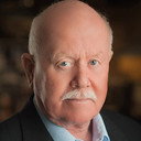 Jack Rigg als Bobby - The Base Camp Radio Operator (uncredited)