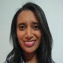 Vanessa Garcia als Alzira