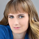 Mandy Playdon als Stella Snyder