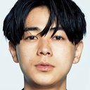 Ryo Narita als Shinobu Hisatake (voice)