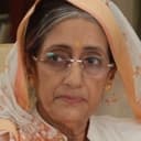 Asha Sharma als Kajal's grandma
