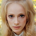 Sondra Locke als Self (archive footage)