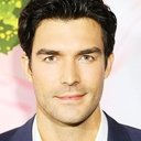 Peter Porte als Wyatt Burwall