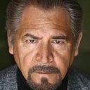 Eloy Casados als Tony Stucci