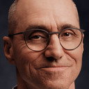D'Arcy Waldegrave als Self - Host