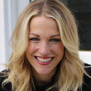 Lindsay Czarniak als Herself - Host