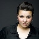 Katie Messina als Janice