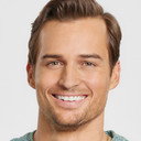 Jon Ecker als Scott