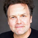 Che Walker als Nightclub Worker