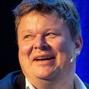 Sjur Hjeltnes als Self - Musician