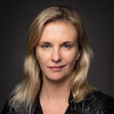 Angel Cecil als Veronica White