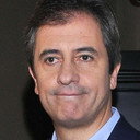 Manolo Lama als Himself