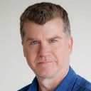 Gary Newton als Paramedic