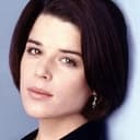 Neve Campbell als Virginia 'Ginny' Otis