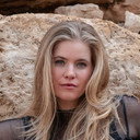 Betty Denville als Claudia