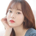 YENA als Self