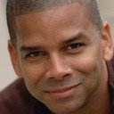 Anthony Laurent als Detective Smith