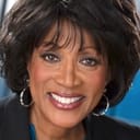 Diana Lewis als TV Commentator