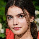 Florence Hunt als Hyacinth Bridgerton