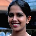 Aparna Nair als TV Journalist