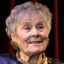 Hilde Sochor als Adelaide, his mother / Adele, concierge