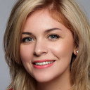 Анна Данькова als Albert's mom