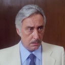 Ghirardo Leoni als il direttore della fabbrica