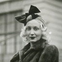 Josseline Gaël als Irène