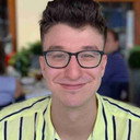 Ryan Met als Self