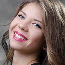 Anastasia Levordashka als Ivy
