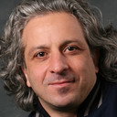 Michael Shahen als Mr. Holmes