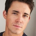Spencer Watson als Mikey