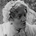 Jeanne Lory als Mrs. McPhearson - la tante d'Irwin qui perd la tête