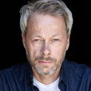 Lawrence Sheldon als Man 1 in Car