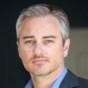 Kerr Smith als Axel Palmer