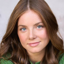 Saylor McPherson als Helen