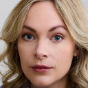 Tanya Brideau als Marianne