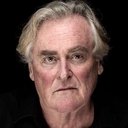 John Howard als Edward Piggott