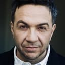 Rich Pecci als Loud Club Wannabe