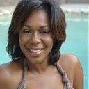 Shoneji Loraine als Mamie