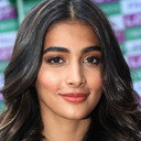 Pooja Hegde als Pooja
