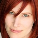 Suzanne Keilly als Journey Woman