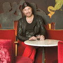 Δευκαλίων Κόμης als 