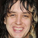 Julian Casablancas als Self - The Strokes (voice) (archive sound)