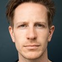 Jonas Rüegg als Tierarzt