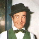 Lino Crispo als Don Gianni