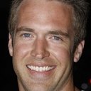Allen Nabors als Party Guy