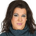 Desirée Rodríguez als Paca la Piraña - Young