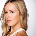 Lily Delamere als Erin