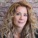 Paula Morgan als Christine